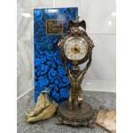 Часы в скульптурной композиции «Распорядитель времени» [5040.653]